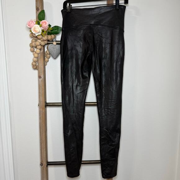 Spanx‎ Black Faux Leather Leggings Size Large - Picture 5 of 8